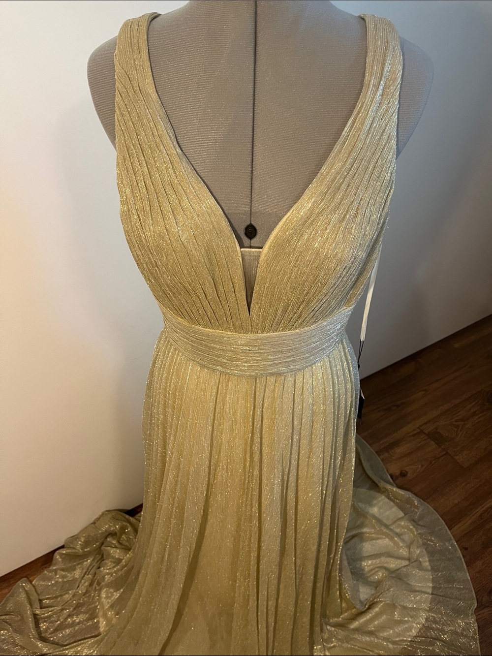 Sleeveless Gold Metallic Pleated Maxi Dress with V-Neck